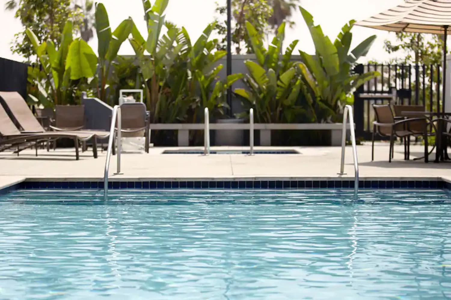 florida-golf-school-hyatt-place-hottub